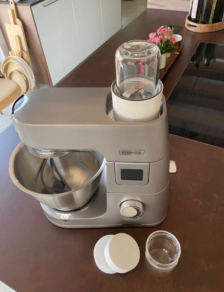 Kenwood Titanum Chef Patissier XL, Waage, Wärmefunktion, mit sehr viel Zubehör