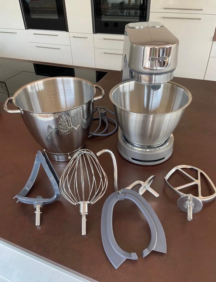 Kenwood Titanum Chef Patissier XL, Waage, Wärmefunktion, mit sehr viel Zubehör